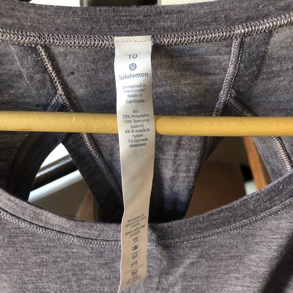 Lululemon - Picture 4 of 5